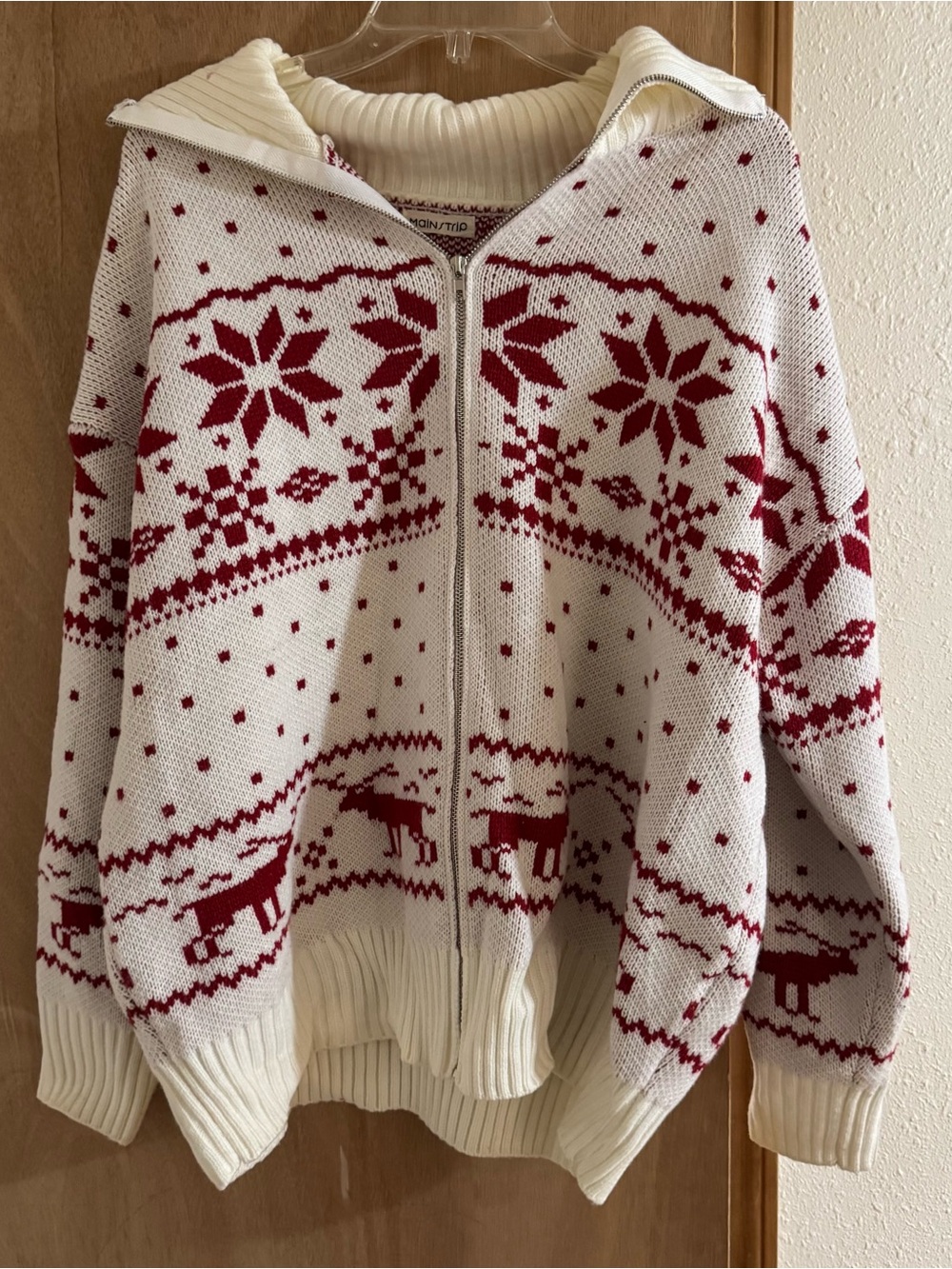 Women’s White & Red Fair Isle Zip Cardigan Sweater